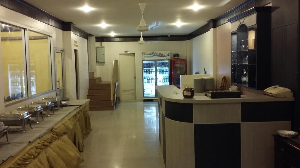 Hotel Sea Princess Patong Bagian luar foto