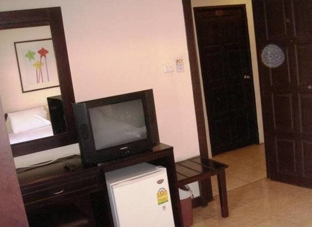 Hotel Sea Princess Patong Bagian luar foto