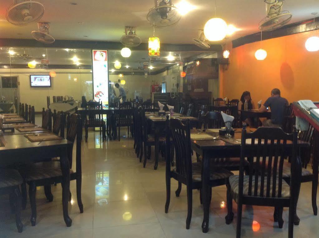 Hotel Sea Princess Patong Bagian luar foto
